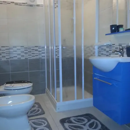 Apartment Casa Red & Blue *