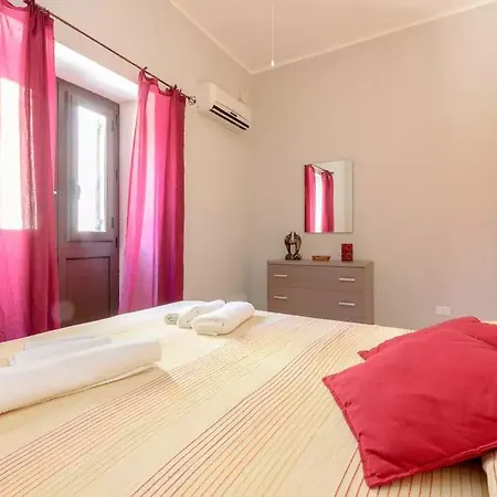 Casa Red & Blue * Castellammare del Golfo