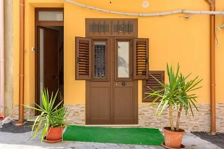 Casa Red & Blue * Castellammare del Golfo
